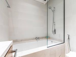 The Harbor Heights 1BR in Palace Residences Creek