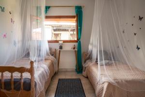 Seaside Cottage by Golden Host