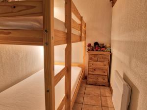 Appartement cosy 4 personnes avec WIFI et parking au pied des pistes - FR-1-505-5