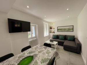 Maisons de vacances Gite renove 2024 calme et proche du centre, tout inclus, equipe et confortable, ideal pour decouvrir Amboise - FR-1-381-580 : photos des chambres