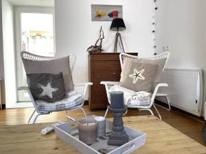 Maisons de vacances Maison de charme avec terrasse, a 900m du port de Perros-Guirec - 5 pers, 2 chambres, bien equipee - FR-1-368-421 : photos des chambres