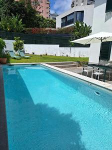 Haus Abel - pool, parking and garden in the heart of Lisbon