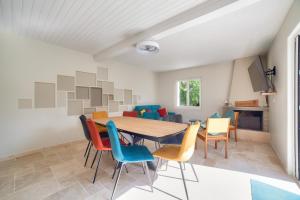 Maisons de vacances Piscine & acces a la reserve de la Belle-Henriette : photos des chambres