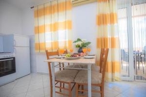 Peaceful Sea View Apartment 