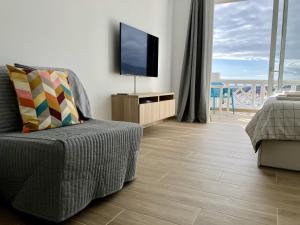 Costa Adeje - Modern Apartment with Terrace Views of Ocean & Sunset