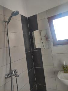 ERDA LAKESIDE Guesthouse