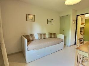 Appartements Studio le Coquelicot : Studio avec Balcon
