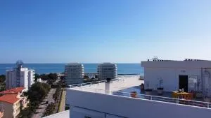 Una Finestra sul Mare - مارينا دي مونتينيرو