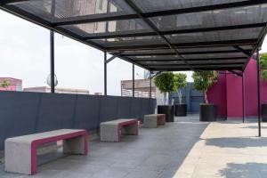 New Chic Condo with Gym Access & Private Roof