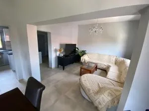 Evie’s Apartment - Perdika