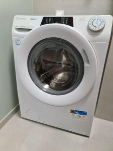 Apartament Morska Melodia z balkonem i miejscem do pracy zdalnej