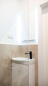 Mini kawalerka w samym Centrum Warszawy