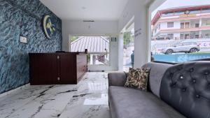 Moon Wings Mountain Resort, Kanthalloor