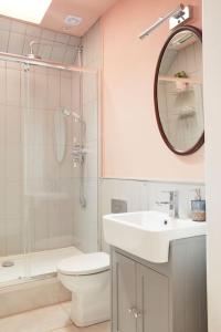 Stylish Scottish Manor, Coillemore House