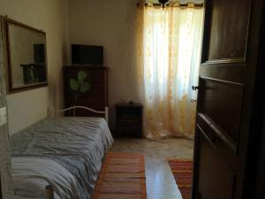 Twin Room with Shared Bathroom