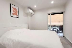 Wonderful flat in Kavouri