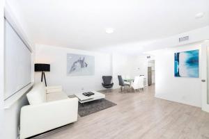 Modern Apartments near Lincoln Rd Mall