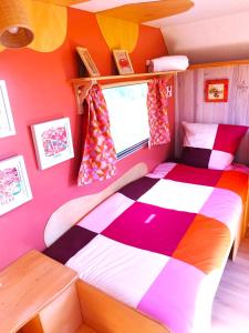 Campings Camping Les Ronds Duval face aux iles anglo-normandes : photos des chambres