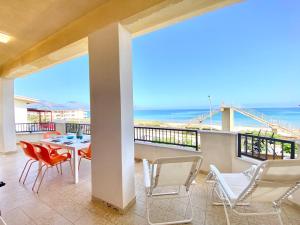 Brezza Marina Apartment, 50 mt dalla spiaggia