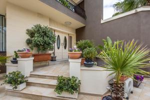 Poolside Paradise Villa Zebbug