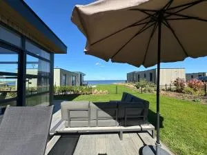 Enkhuizer Strand Chalet IJsselmeerblick Zweite Reihe mit Zaun Haus Nr 221 - Andijk