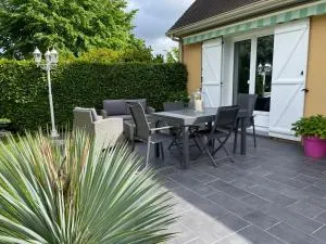 Maison verdoyante avec piscine, 5 min du Mans - FR-1-410-443 - 圣萨蒂南