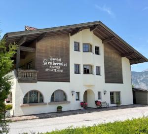 Alpenflair Apartment mit Balkon - inkl Parkplatz #4