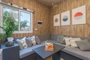 Batroun Central Escape 1-BR with 24-7 Power - Ghalbūn