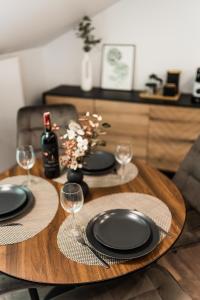 Riverra House - Two-bedroom Apartment