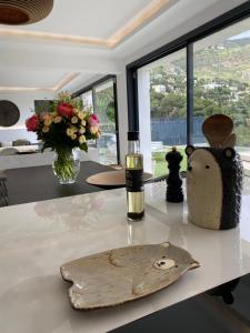 Appartements Luxury Villa with Pool & Sea View-10 Minutes from Monaco : photos des chambres