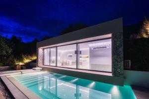 Rouvelas Waterfront Nest