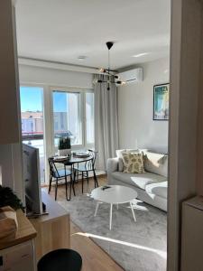 Moderni yksiö lähellä keskustaa Modern studio near city center