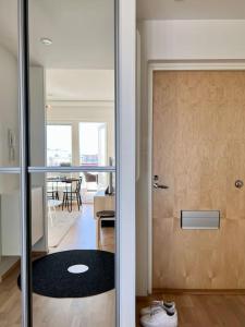 Moderni yksiö lähellä keskustaa Modern studio near city center