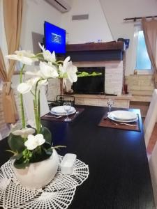 Apartments Poretti for 2,in Center Parking Free in the yard,6 min beach walk