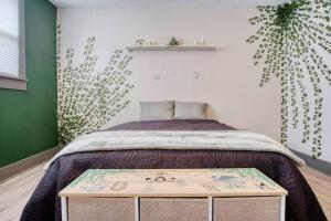 Artistic Retreat, 1br1ba, Ideal Workspace,garden