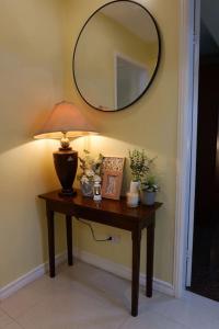 Whitehaus Courtyards 11 E