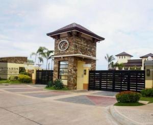 Whitehaus Courtyards 11 E