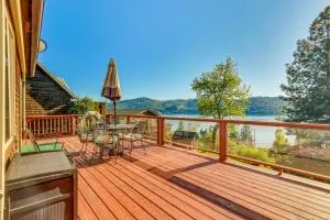 Harrison Home with Grill and Lake Views Walk to Town! - Saint Maries