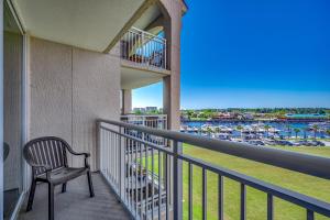 Three Bedrooms with Amazing Waterway View on the 5th Floor - Yacht Club