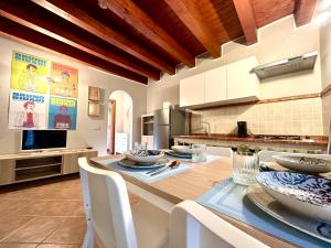 Triscele House - Corrieri