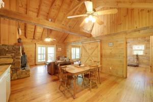 Winter Hiking + Hot Tub Soaks! Marion Mtn Cabin