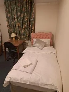 Single Room- London Seven Kings Train Station - Goodmayes