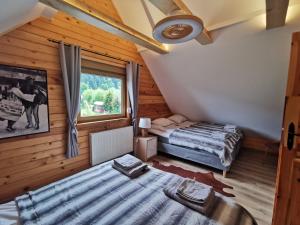 SZCZYRKOWKA DOMEK-SZCZYRK