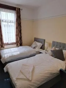 Double Room- London Seven Kings Train Station - Goodmayes