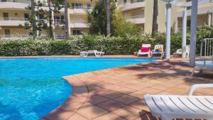 Agréable chambre et salle de bain privée dans notre appartement partagé