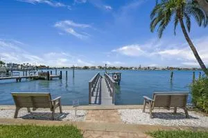 Malyn 107, Waterfront Condo, short walk to beach - جزيرة تريجر