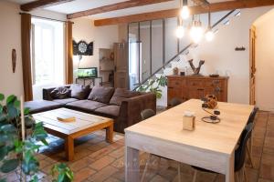 Maisons de vacances Maison atypique, grande terrasse avec jacuzzi : photos des chambres