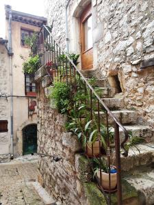 Appartements Studio Tourrettes-sur-loup, le charme de l-ancien : photos des chambres