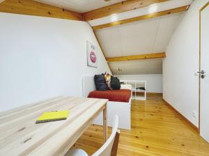 Rio Marvila House By Homeful Homes