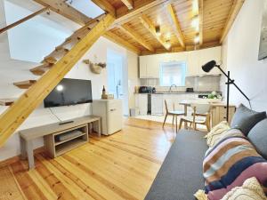 Rio Marvila House By Homeful Homes